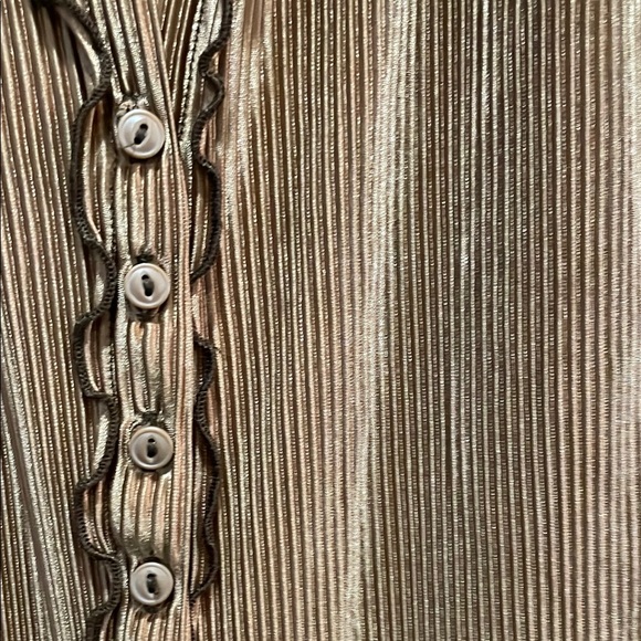 Brown Ribbed Button-Up Top - Picture 3 of 7